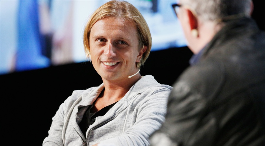 revolut-joins-forces-with-wizz-air-amid-singapore-moves