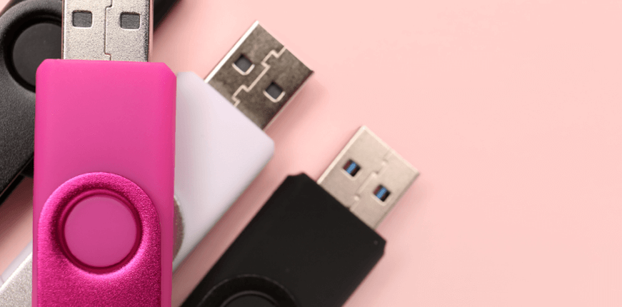 the-tangible-takeaway:-how-custom-usb-drives-become-your-brand's-best-handshake
